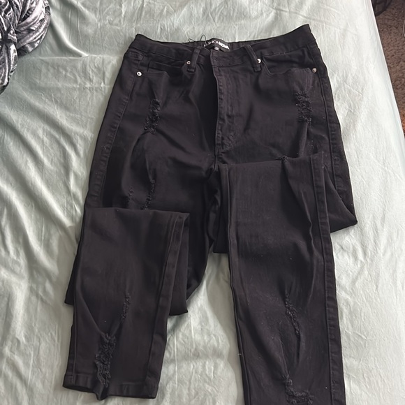 Fashion Nova black jeans - Picture 2 of 4